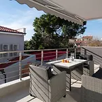 Διαμέρισμα Sunny Point *